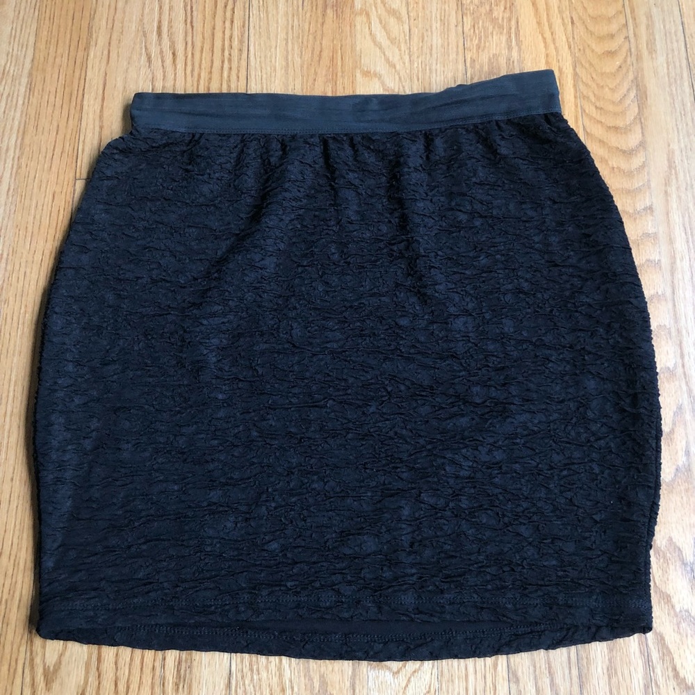 Textured black bandage skirt